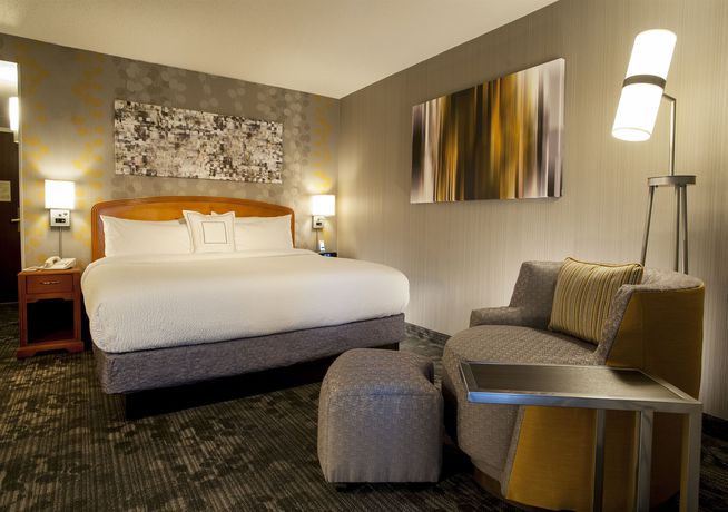 Imagen de los interiores del Hotel Courtyard By Marriott Tysons Mclean. Foto 5