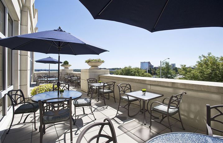 Imagen de los interiores del Hotel Courtyard By Marriott Tysons Mclean. Foto 6