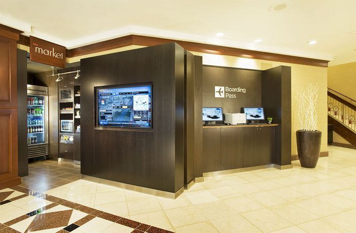 Imagen del bar/restaurante del Hotel Courtyard By Marriott Tysons Mclean. Foto 1