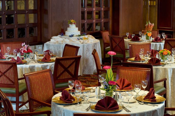Imagen del bar/restaurante del Hotel Courtyard By Marriott Tysons Mclean. Foto 2