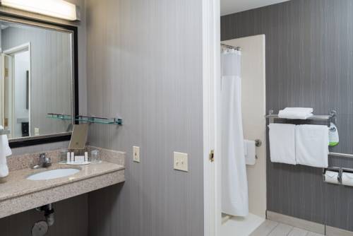 Imagen de la habitación del Hotel Courtyard By Marriott Vacaville. Foto 2