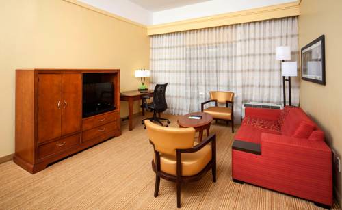 Imagen de la habitación del Hotel Courtyard By Marriott Valdosta. Foto 4
