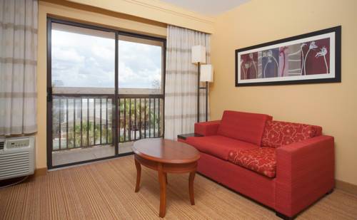 Imagen de la habitación del Hotel Courtyard By Marriott Valdosta. Foto 10
