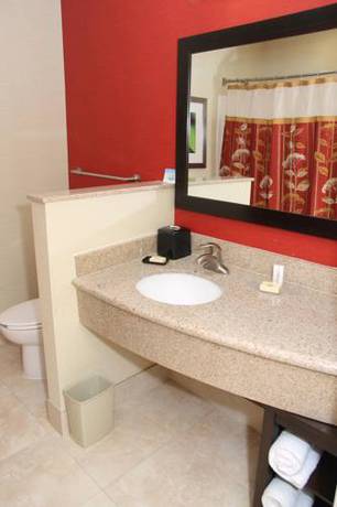 Imagen de la habitación del Hotel Courtyard By Marriott Victorville Hesperia. Foto 12
