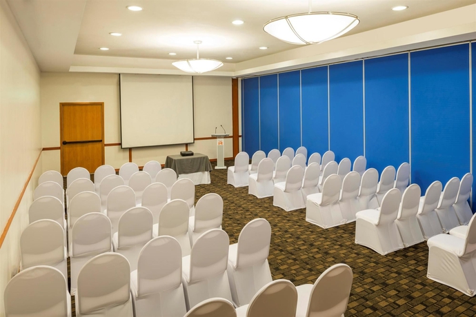 Imagen de los interiores del Hotel Courtyard By Marriott Villahermosa Tabasco. Foto 6