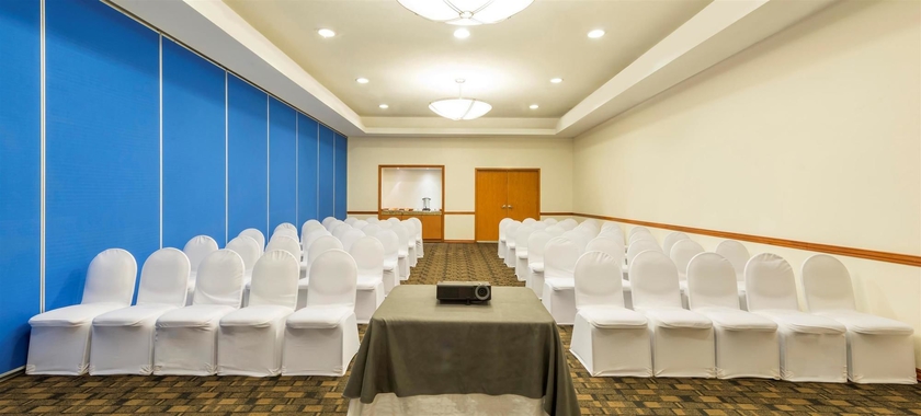 Imagen de los interiores del Hotel Courtyard By Marriott Villahermosa Tabasco. Foto 8