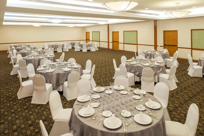 Imagen de los interiores del Hotel Courtyard By Marriott Villahermosa Tabasco. Foto 9