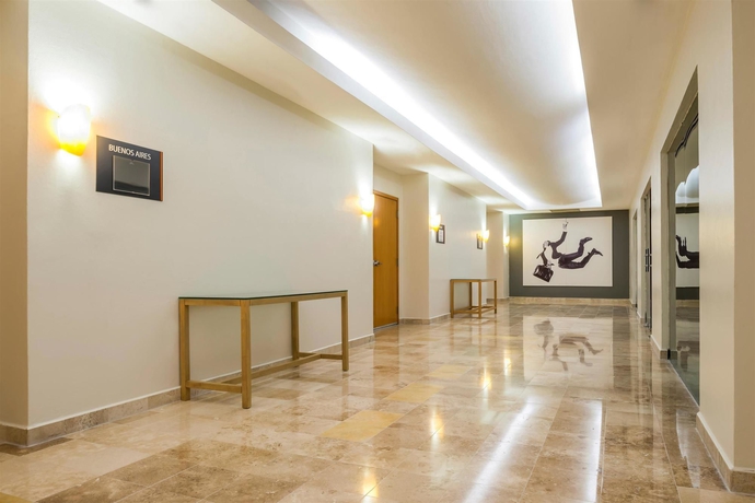 Imagen de los interiores del Hotel Courtyard By Marriott Villahermosa Tabasco. Foto 10