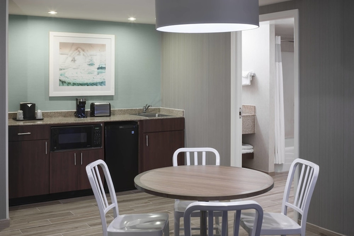 Imagen de la habitación del Hotel Courtyard By Marriott Virginia Beach Oceanfront South. Foto 3