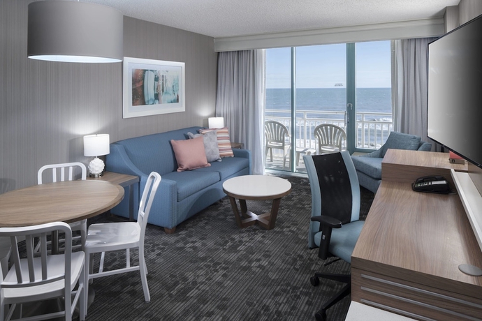 Imagen de la habitación del Hotel Courtyard By Marriott Virginia Beach Oceanfront South. Foto 8