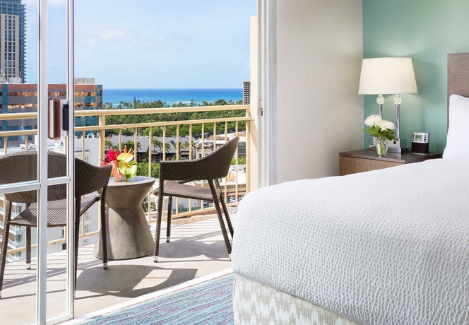 Imagen de la habitación del Hotel Courtyard By Marriott Waikiki Beach. Foto 3