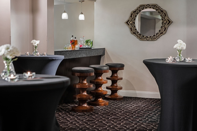 Imagen del bar/restaurante del Hotel Courtyard By Marriott Washington, Dc Dupont Circle. Foto 3