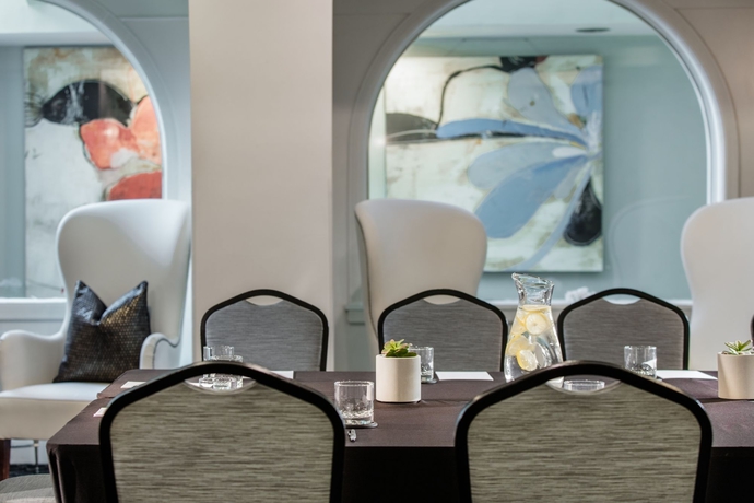 Imagen de los interiores del Hotel Courtyard By Marriott Washington, Dc Dupont Circle. Foto 16