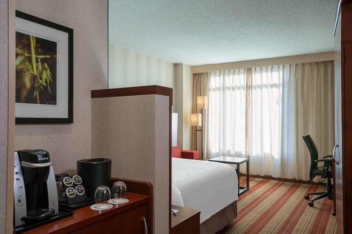 Imagen de la habitación del Hotel Courtyard By Marriott Washington, Dc/foggy Bottom. Foto 14