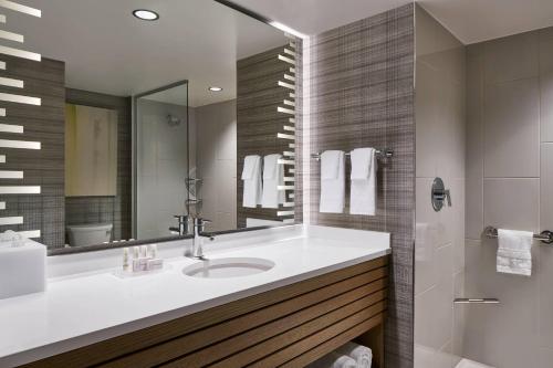 Imagen de la habitación del Hotel Courtyard By Marriott Washington Downtown/conventi. Foto 18