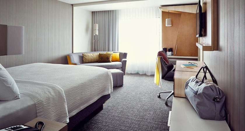 Imagen de la habitación del Hotel Courtyard By Marriott Wayne Fairfield. Foto 11