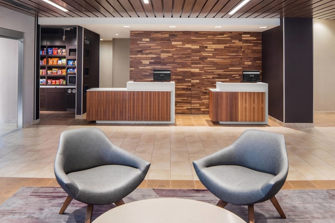 Imagen de los interiores del Hotel Courtyard By Marriott Wayne Fairfield. Foto 15
