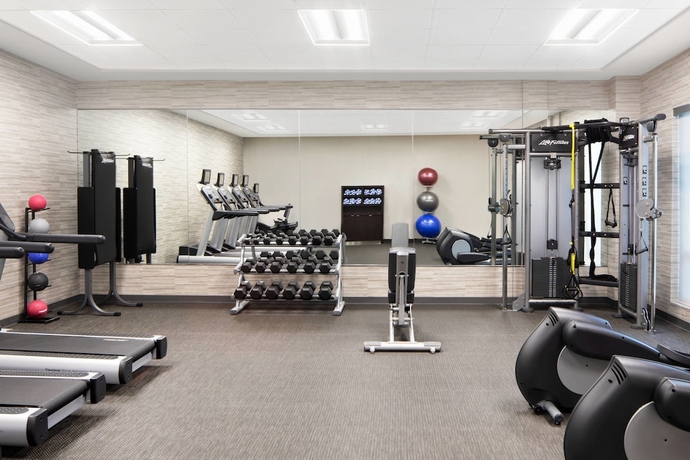Imagen de los interiores del Hotel Courtyard By Marriott Wayne Fairfield. Foto 18