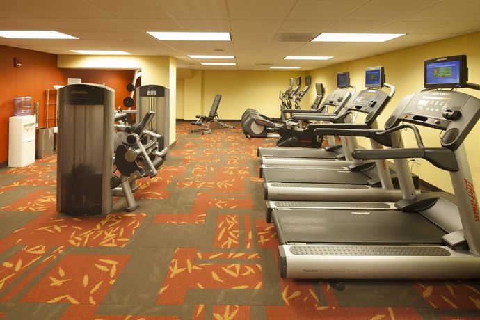 Imagen de la habitación del Hotel Courtyard By Marriott Wichita At Old Town. Foto 7
