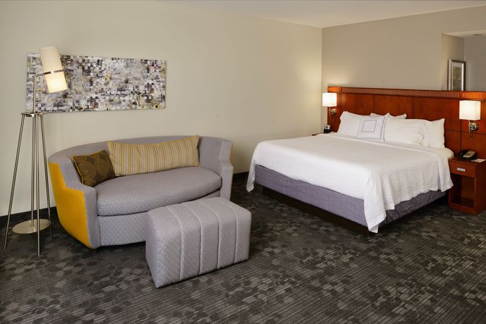Imagen de los interiores del Hotel Courtyard By Marriott Wichita At Old Town. Foto 13