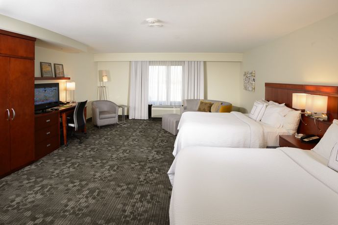 Imagen de la habitación del Hotel Courtyard By Marriott Wichita At Old Town. Foto 8
