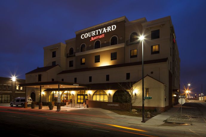 Imagen de los interiores del Hotel Courtyard By Marriott Wichita At Old Town. Foto 14