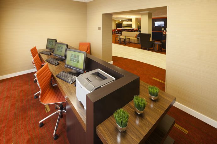 Imagen de la habitación del Hotel Courtyard By Marriott Wichita At Old Town. Foto 12