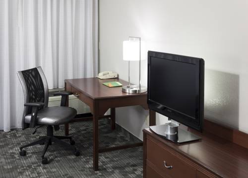 Imagen de la habitación del Hotel Courtyard By Marriott Wichita East. Foto 3