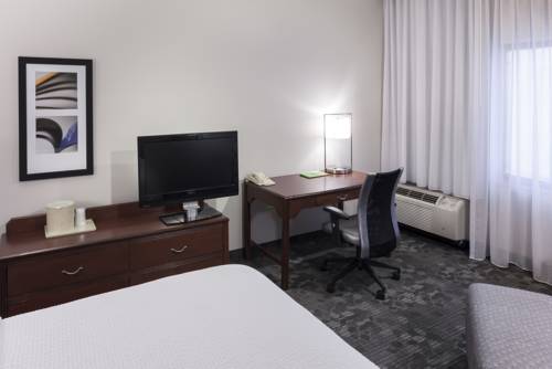 Imagen de la habitación del Hotel Courtyard By Marriott Wichita East. Foto 6