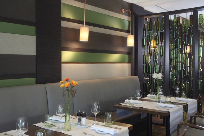 Imagen del bar/restaurante del Hotel Courtyard By Marriott Wiesbaden-nordenstadt. Foto 6