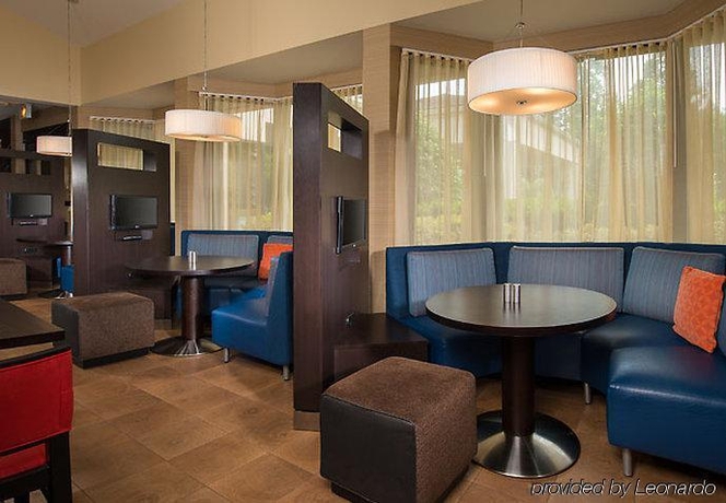 Imagen general del Hotel Courtyard By Marriott Williamsburg Busch Gardens Area. Foto 1