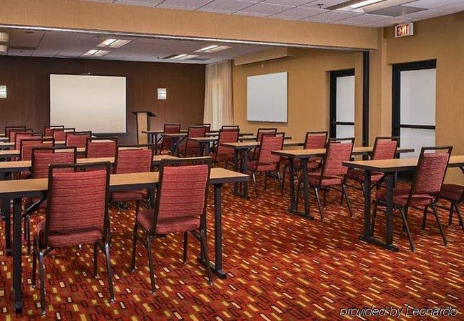Imagen general del Hotel Courtyard By Marriott Williamsburg Busch Gardens Area. Foto 10