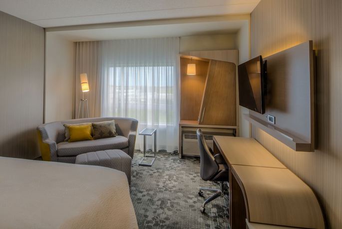 Imagen de la habitación del Hotel Courtyard By Marriott Winnipeg Airport. Foto 4