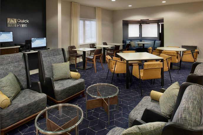 Imagen de los interiores del Hotel Courtyard By Marriott Winston-salem University. Foto 14