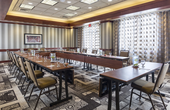 Imagen de los interiores del Hotel Courtyard By Marriott Woburn/boston North. Foto 11