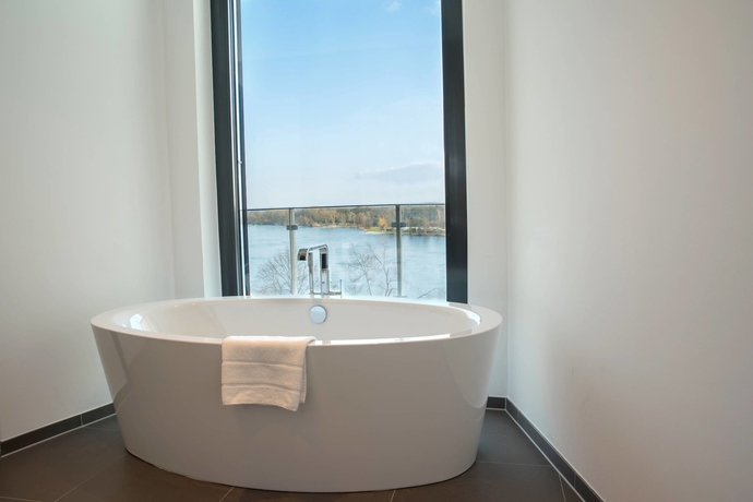 Imagen de la habitación del Hotel Courtyard By Marriott Wolfsburg. Foto 2