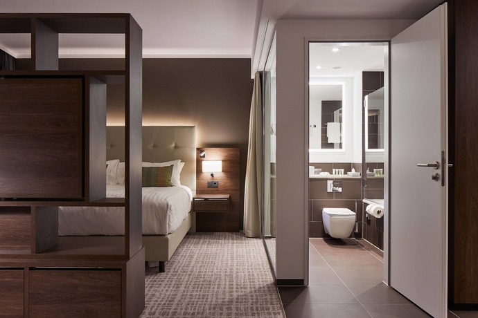 Imagen de la habitación del Hotel Courtyard By Marriott Wolfsburg. Foto 6