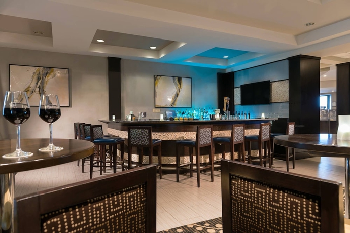 Imagen del bar/restaurante del Hotel Courtyard By Marriott Worcester. Foto 9