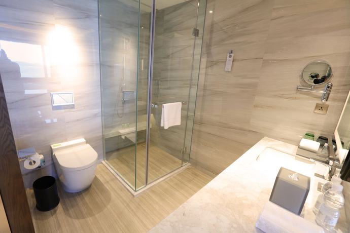 Imagen de la habitación del Hotel Courtyard By Marriott Xiamen Haicang. Foto 10