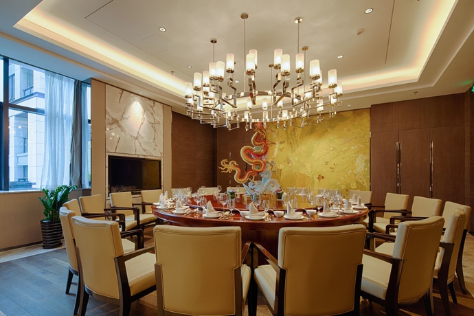 Imagen del bar/restaurante del Hotel Courtyard By Marriott Xinchang. Foto 7