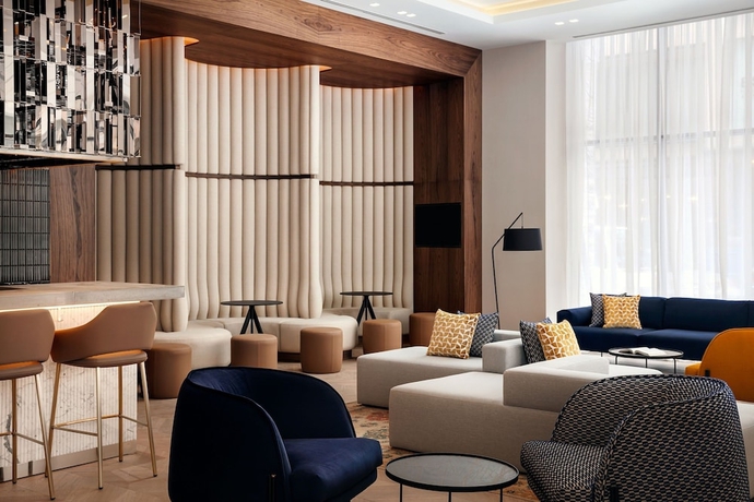 Imagen del bar/restaurante del Hotel Courtyard By Marriott Yerevan. Foto 3