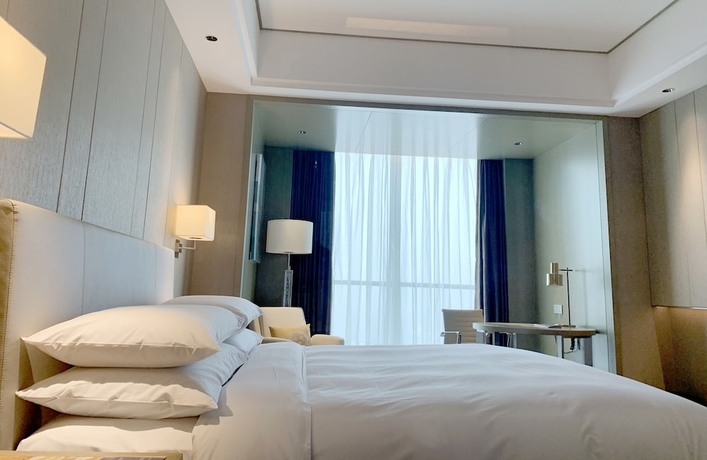 Imagen de la habitación del Hotel Courtyard By Marriott Yinchuan. Foto 8