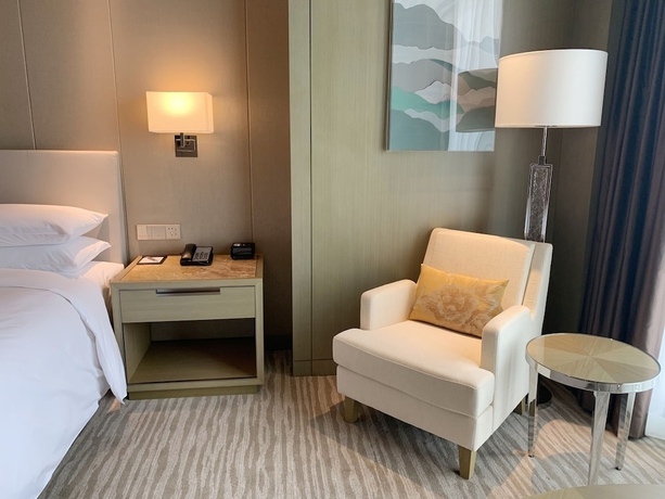 Imagen de la habitación del Hotel Courtyard By Marriott Yinchuan. Foto 12