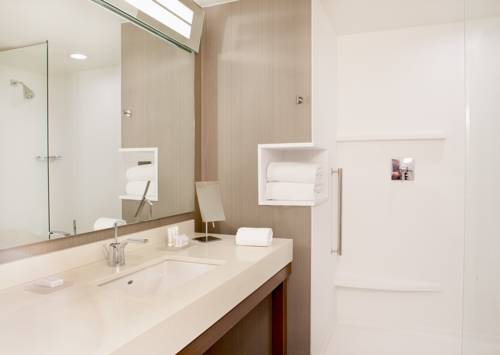 Imagen de la habitación del Hotel Courtyard By Marriott Yonkers Westchester County. Foto 7