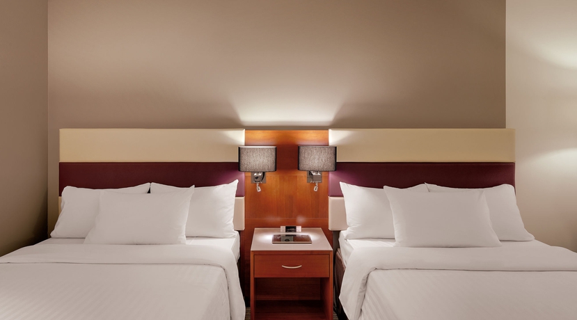 Imagen de la habitación del Hotel Courtyard By Marriott Zurich North. Foto 6