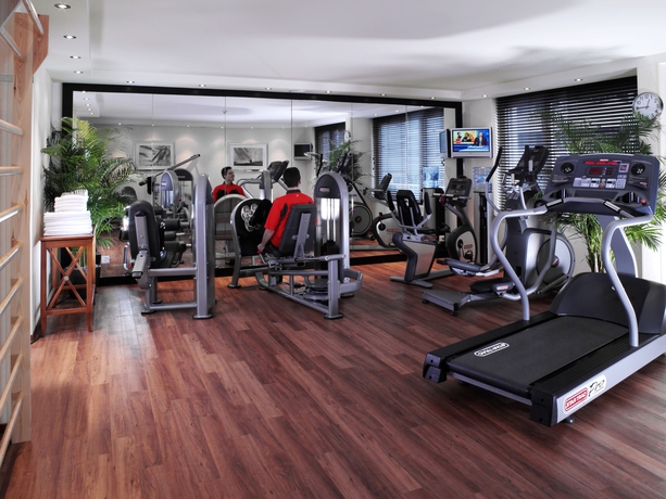 Imagen de los interiores del Hotel Courtyard By Marriott Zurich North. Foto 13