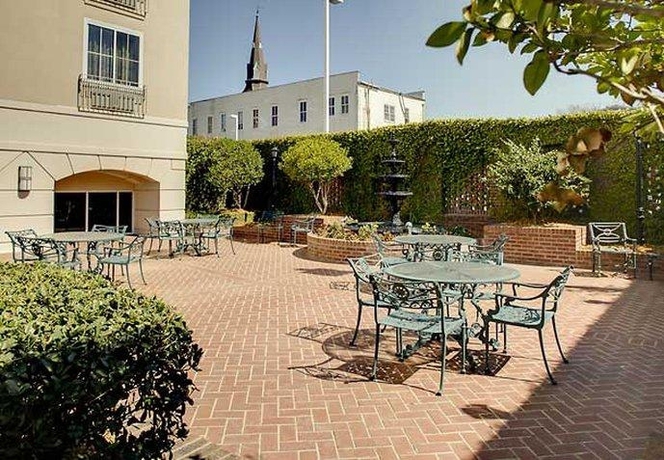 Imagen general del Hotel Courtyard Charleston Historic District. Foto 2
