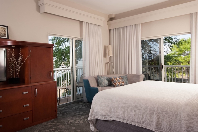 Imagen de la habitación del Hotel Courtyard Charleston Waterfront By Marriott. Foto 7