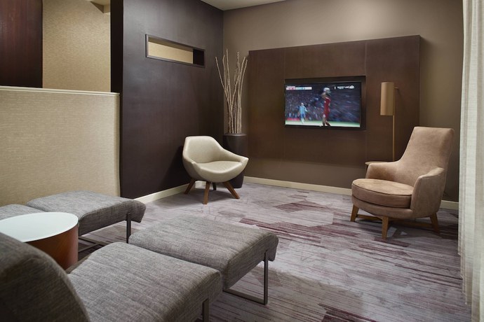 Imagen de los interiores del Hotel Courtyard Charlotte Arrowood. Foto 17