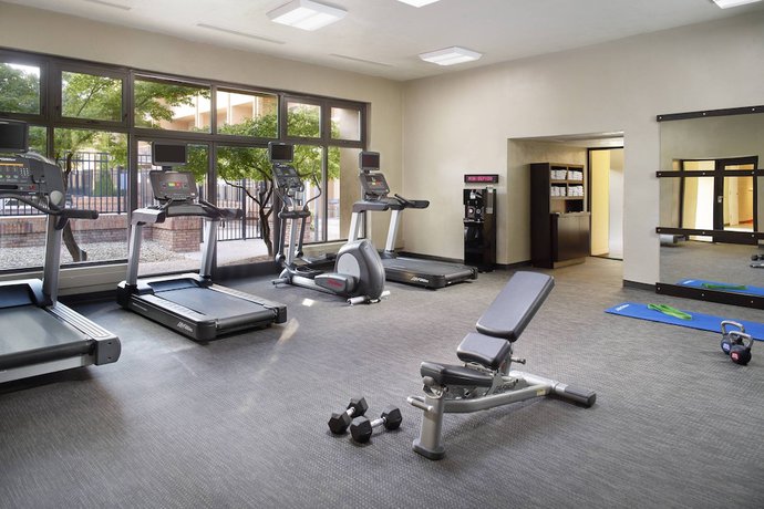Imagen de los interiores del Hotel Courtyard Charlotte Arrowood. Foto 19